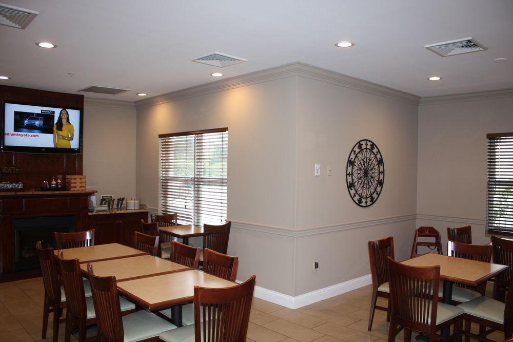 Country Inn & Suites By Radisson, Tampa Airport North, Fl West Chase Exteriör bild