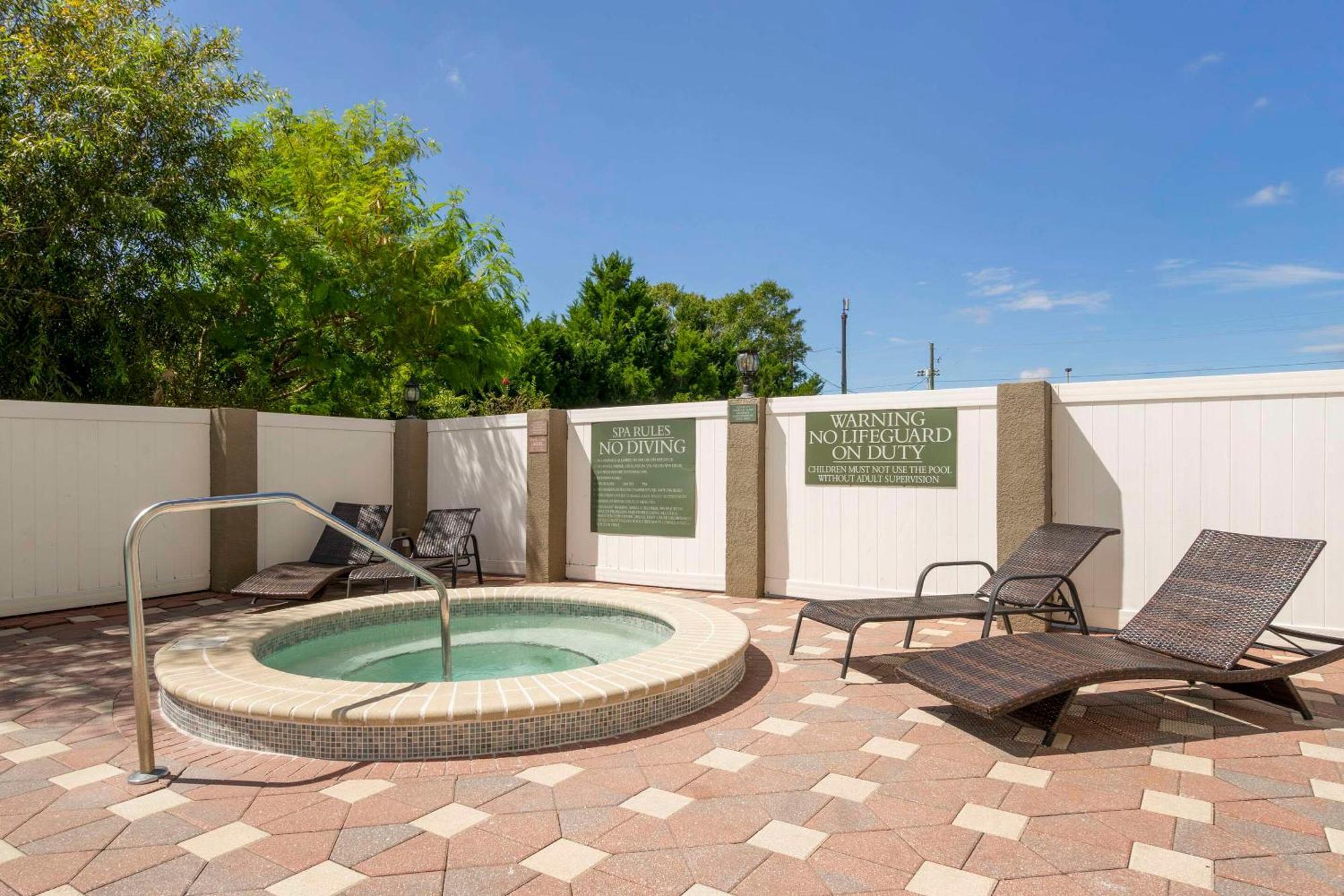 Country Inn & Suites By Radisson, Tampa Airport North, Fl West Chase Exteriör bild